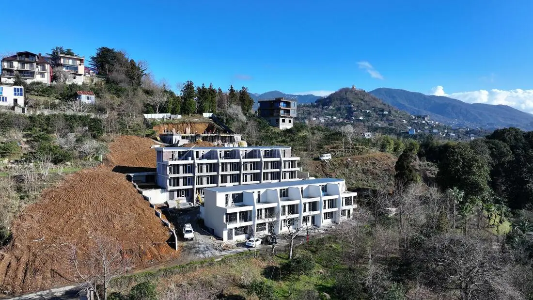 RA VILLAS Salibauri — aktualny stan budowy kompleksu premium willi w maju 2026